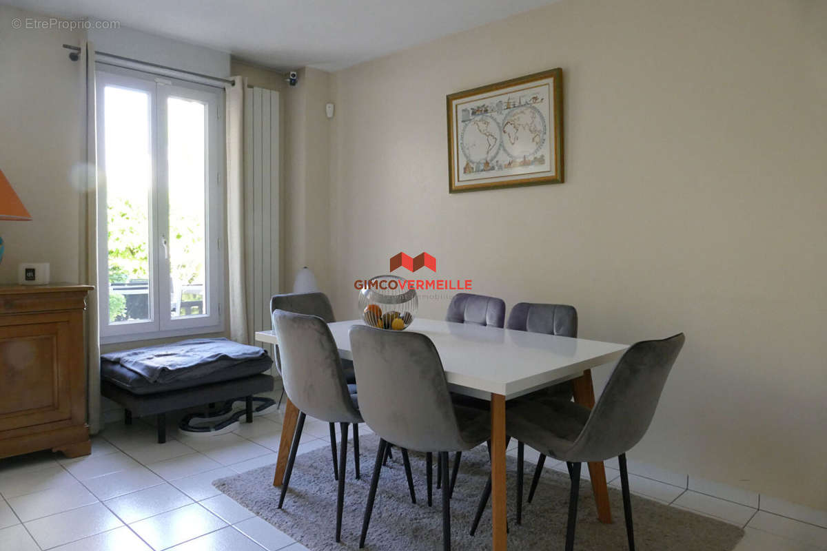 Appartement à CROISSY-SUR-SEINE