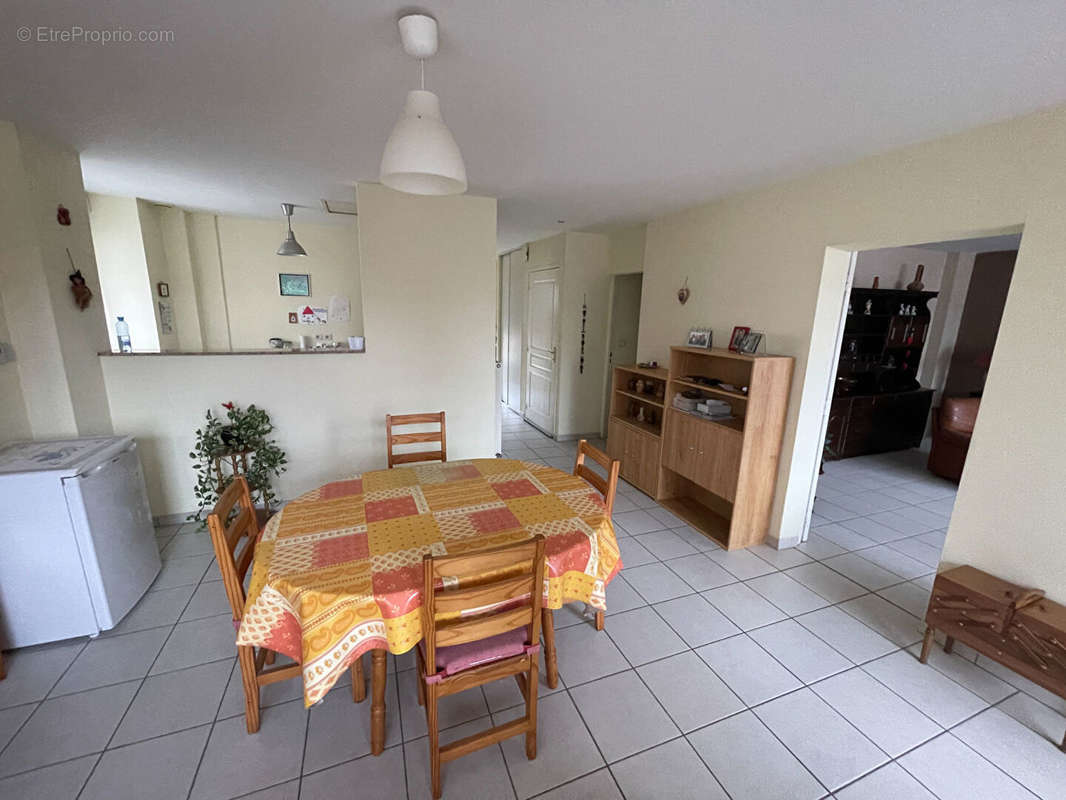 Appartement à BECHY