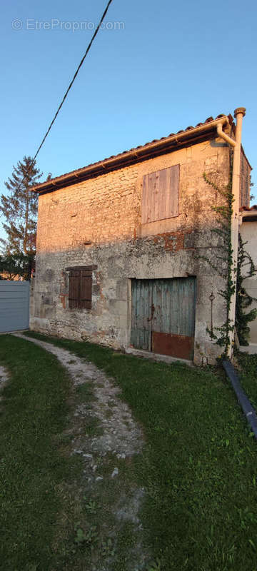 Maison à BIRON