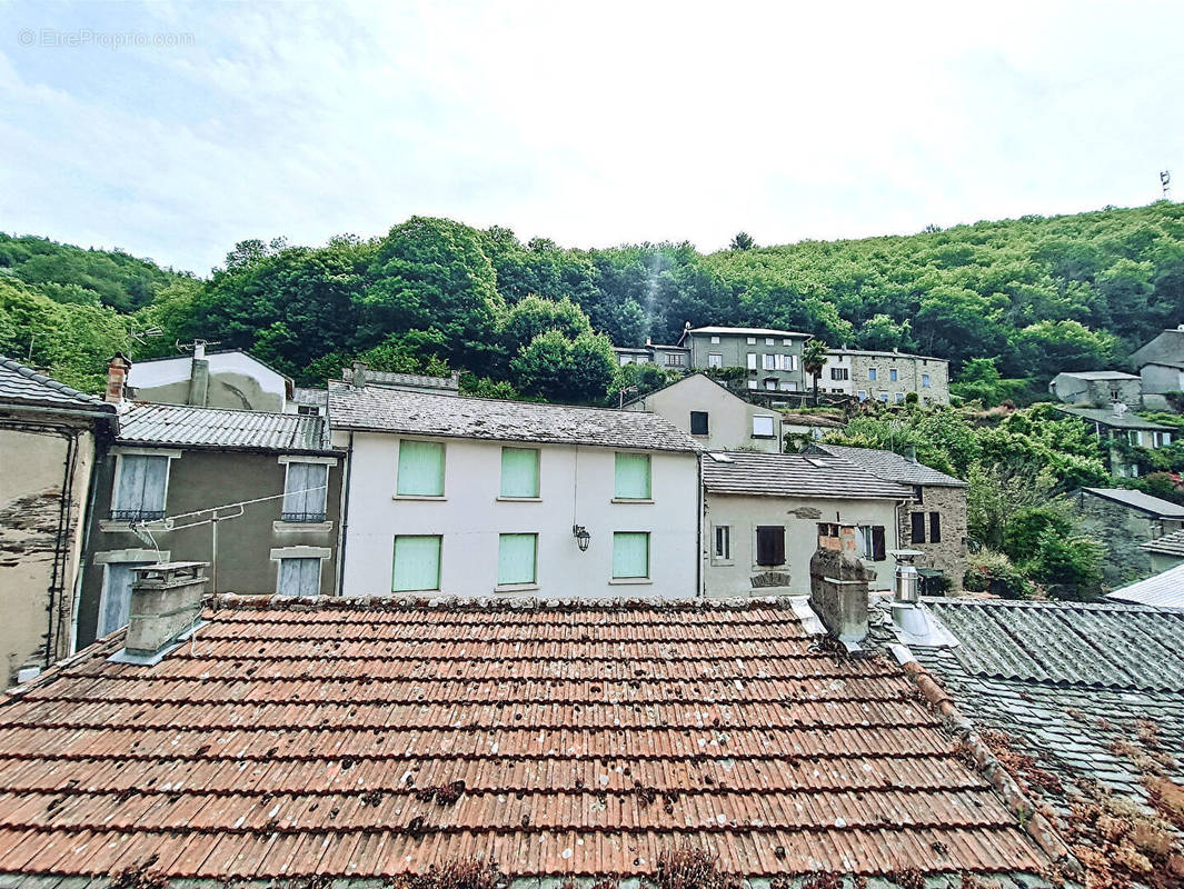 Maison à CUXAC-CABARDES