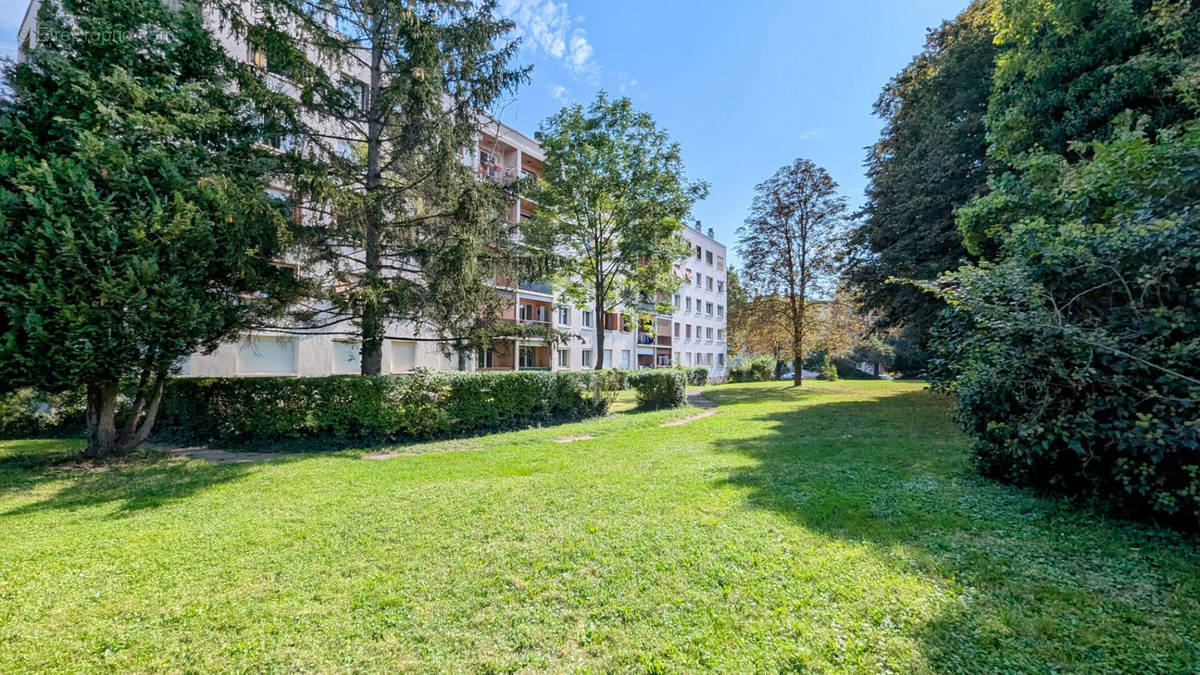 Appartement à SAINT-DENIS