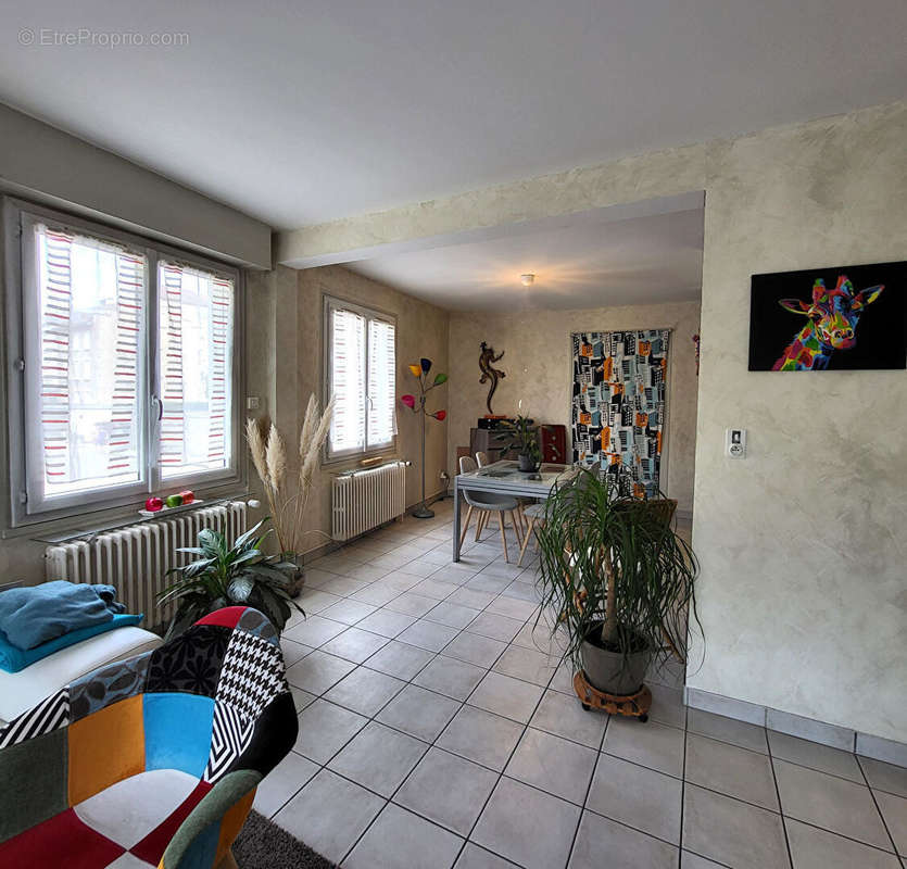 Appartement à LONS-LE-SAUNIER