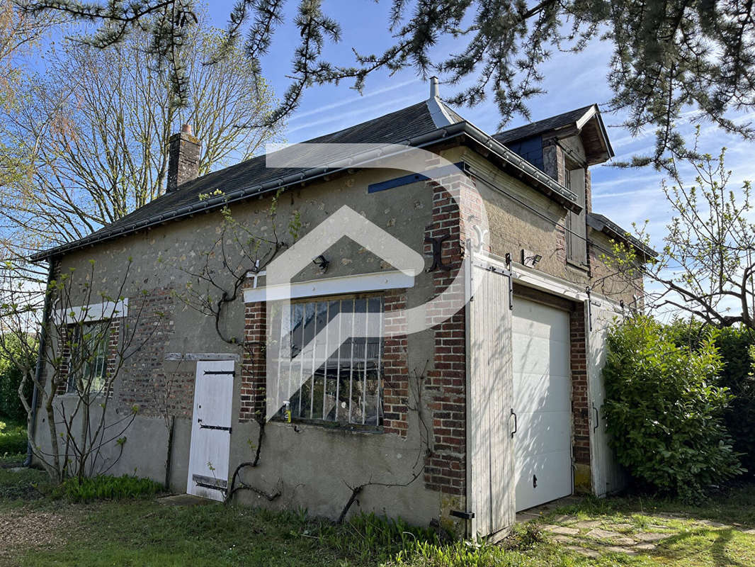 Maison à BEAUMONT-LA-RONCE