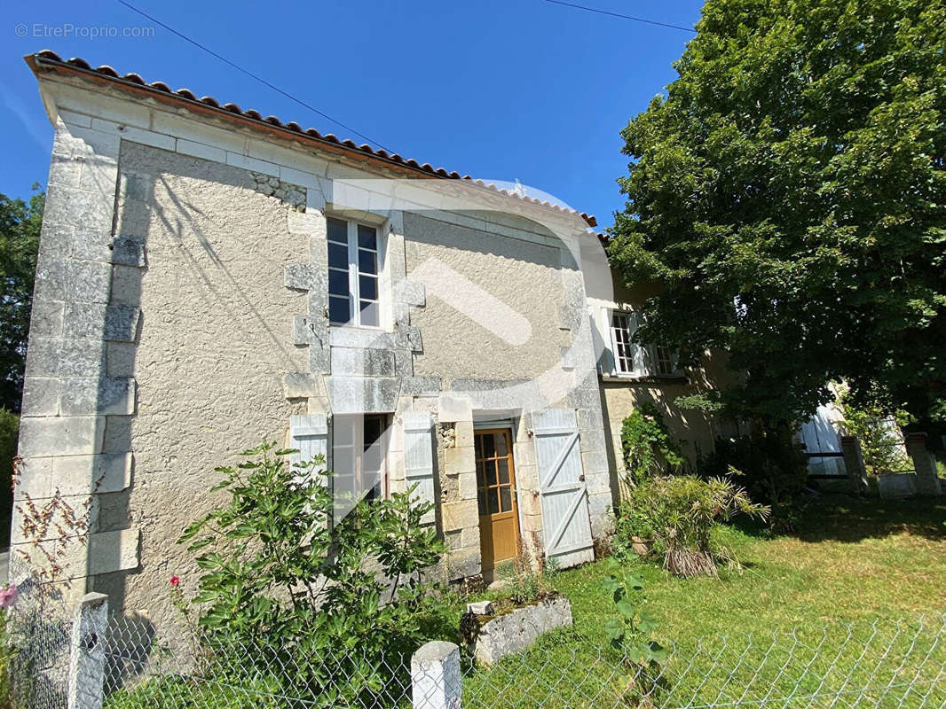 Maison à ALLEMANS