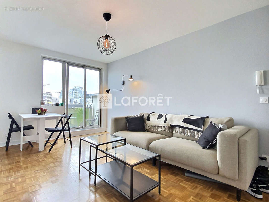 Appartement à NANTERRE