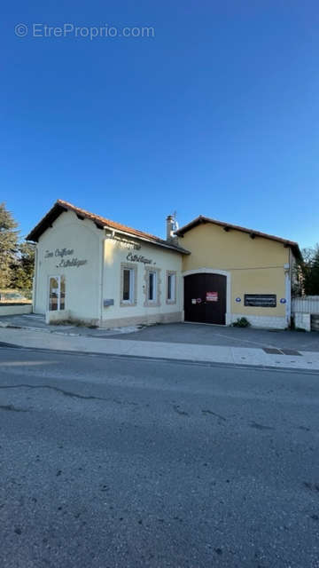 Commerce à MONTEUX