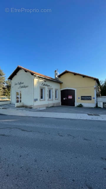 Commerce à MONTEUX