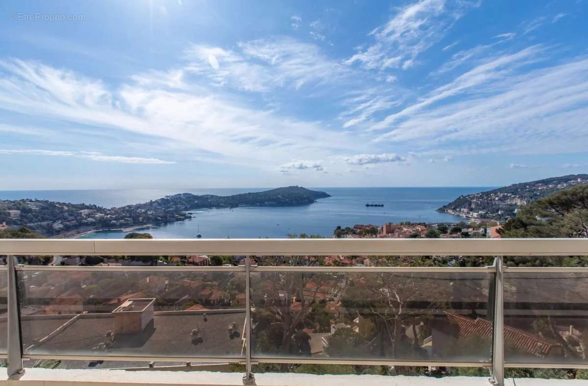 Appartement à VILLEFRANCHE-SUR-MER