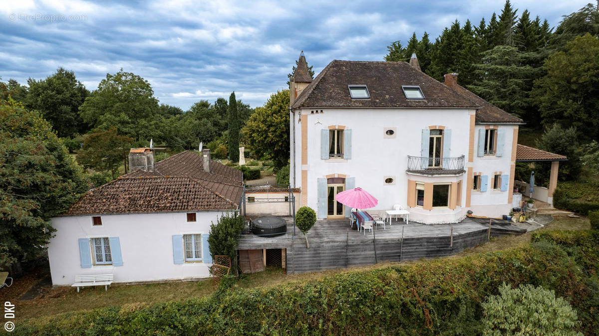 propriété - Maison à PUY-L&#039;EVEQUE