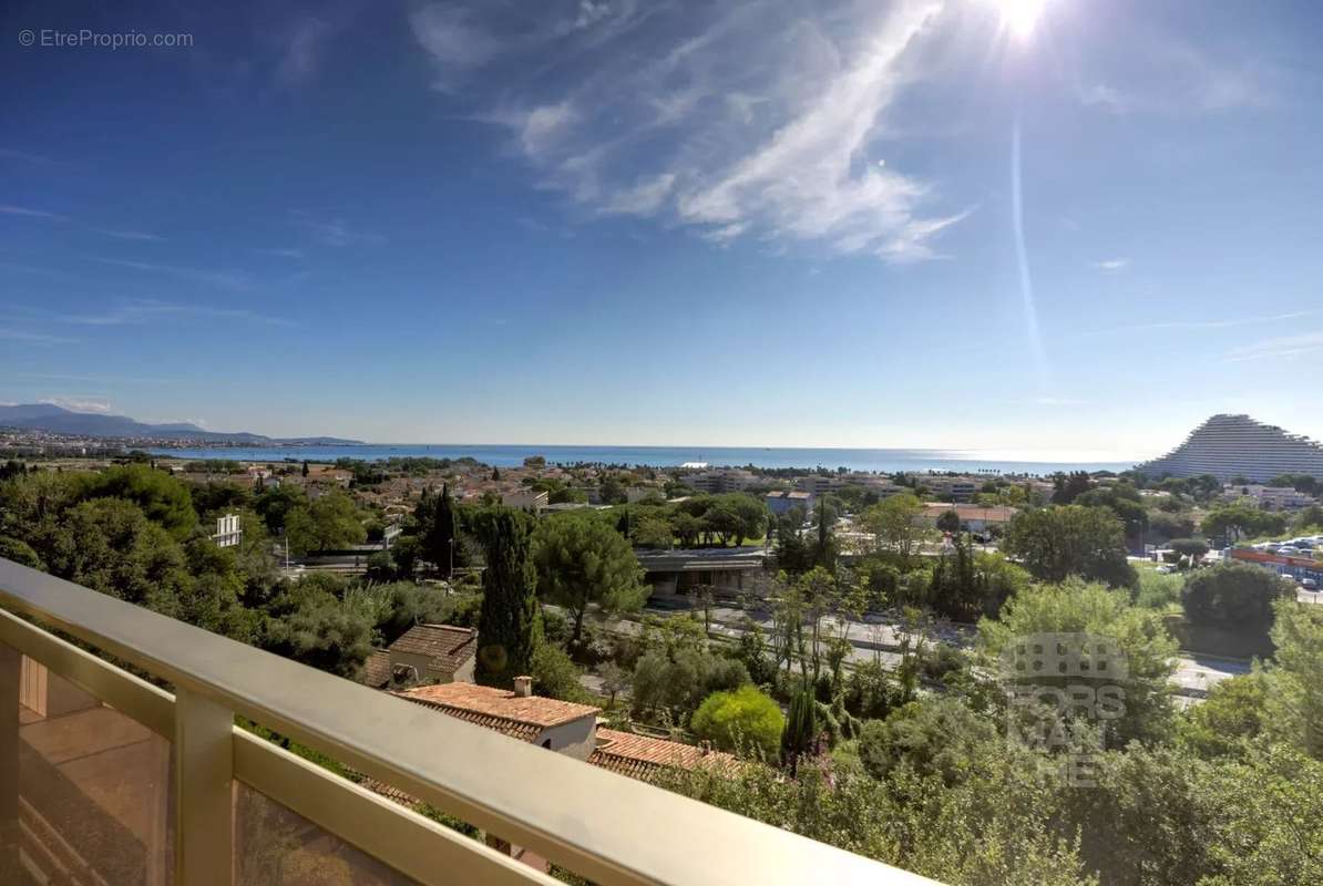 Appartement à VILLENEUVE-LOUBET