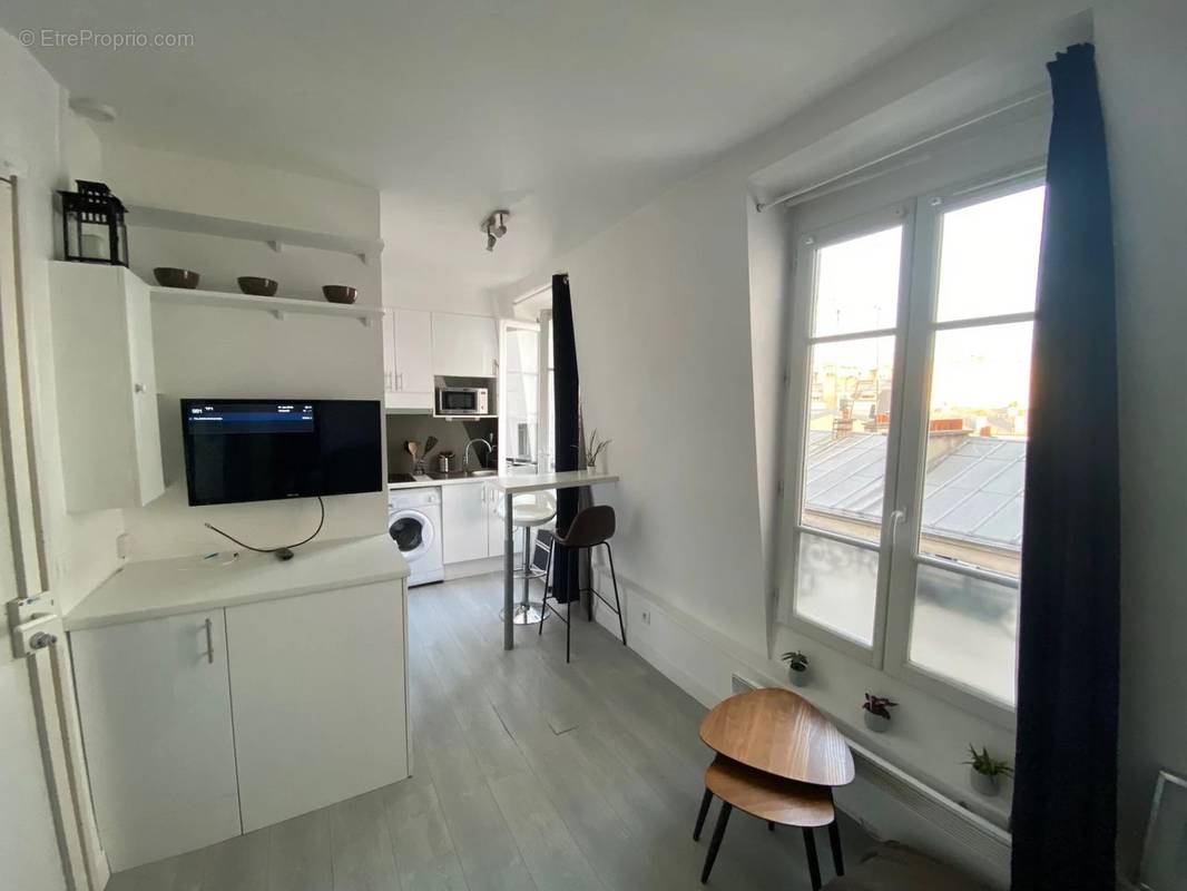 Appartement à PARIS-7E