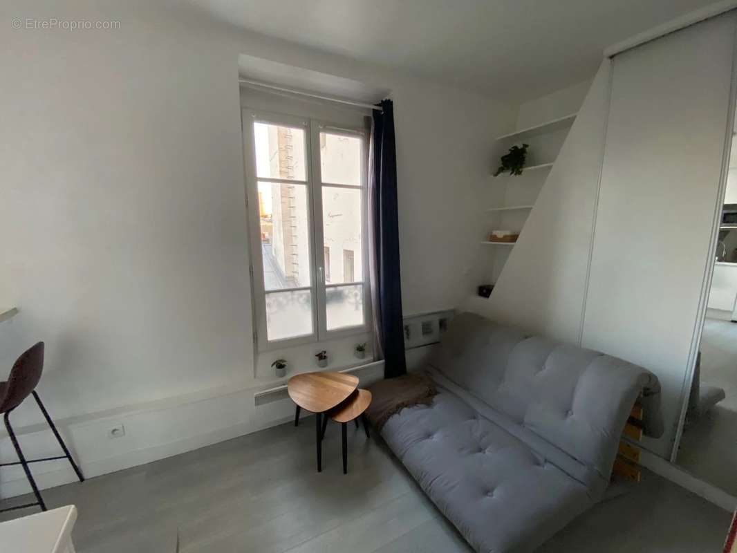 Appartement à PARIS-7E