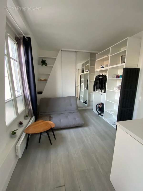 Appartement à PARIS-7E