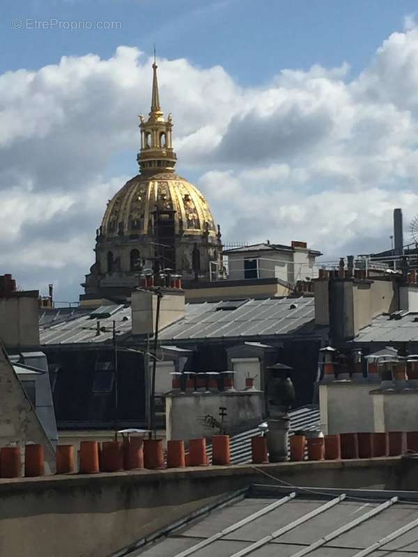 Appartement à PARIS-7E