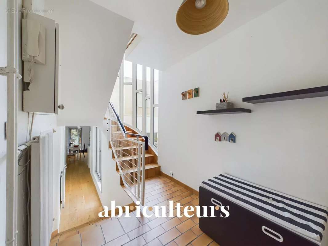 Appartement à NANTERRE