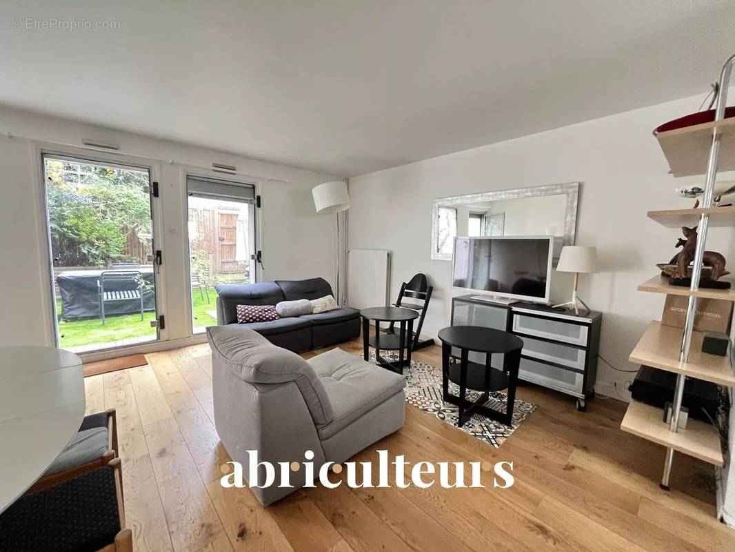 Appartement à NANTERRE