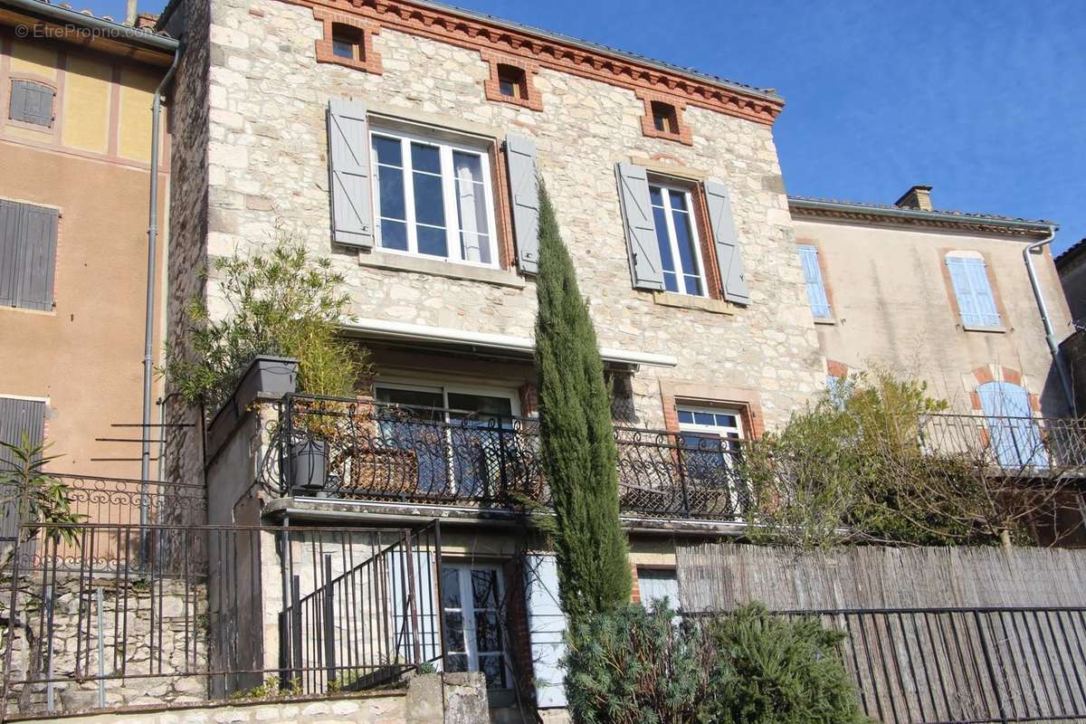 Appartement à CASTELNAU-DE-MONTMIRAL