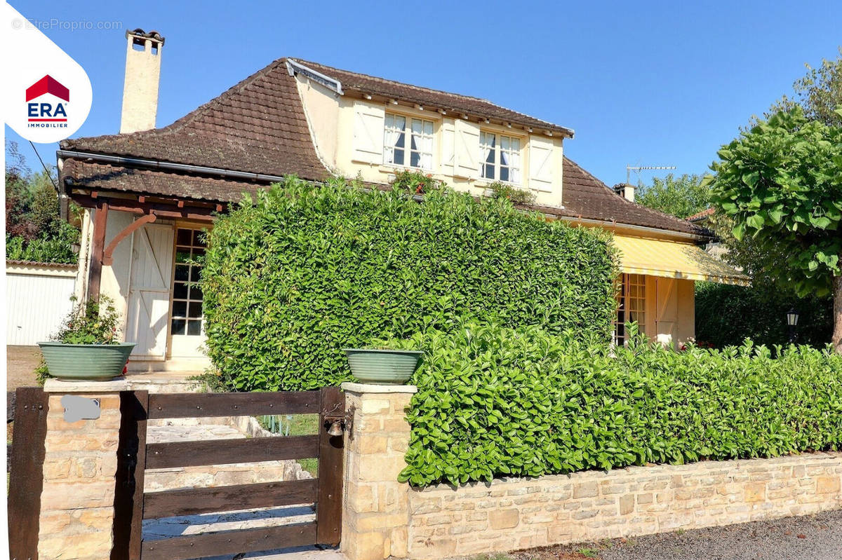 Maison à FIGEAC