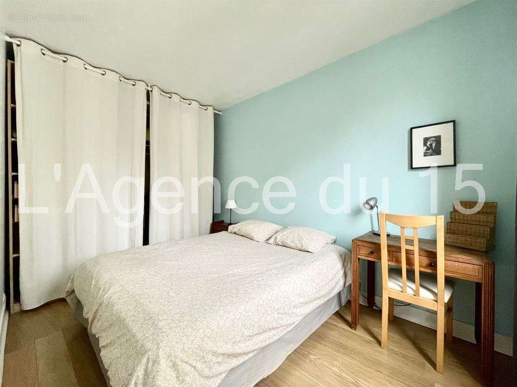 Appartement à PARIS-15E