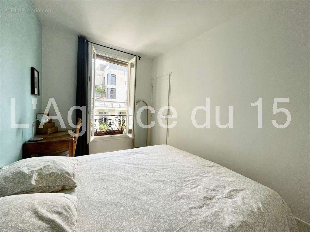 Appartement à PARIS-15E