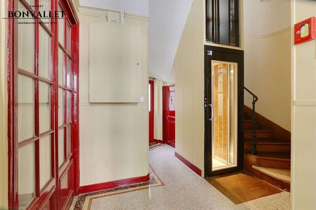 Appartement à PARIS-15E