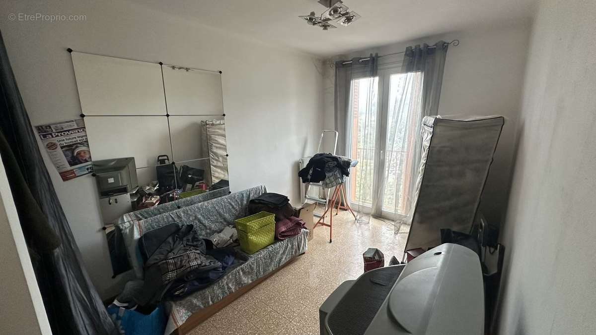 appartement type 4 calme penne sur Huveaune - Appartement à LA PENNE-SUR-HUVEAUNE