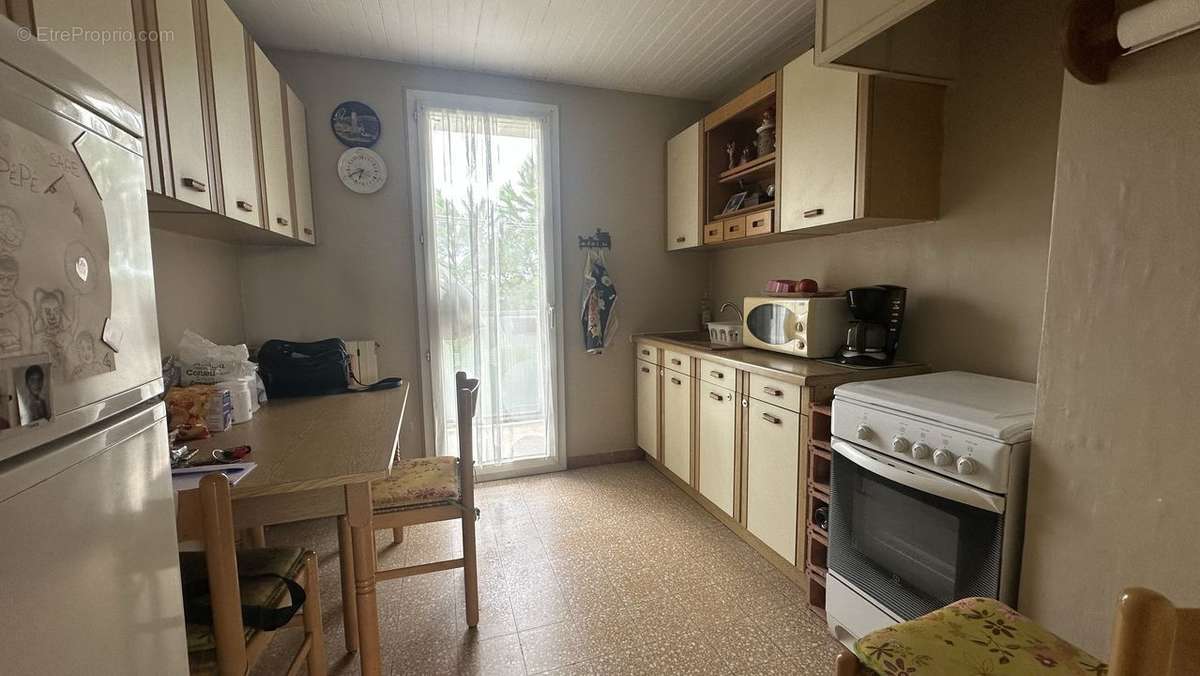 appartement type 4 calme penne sur Huveaune - Appartement à LA PENNE-SUR-HUVEAUNE