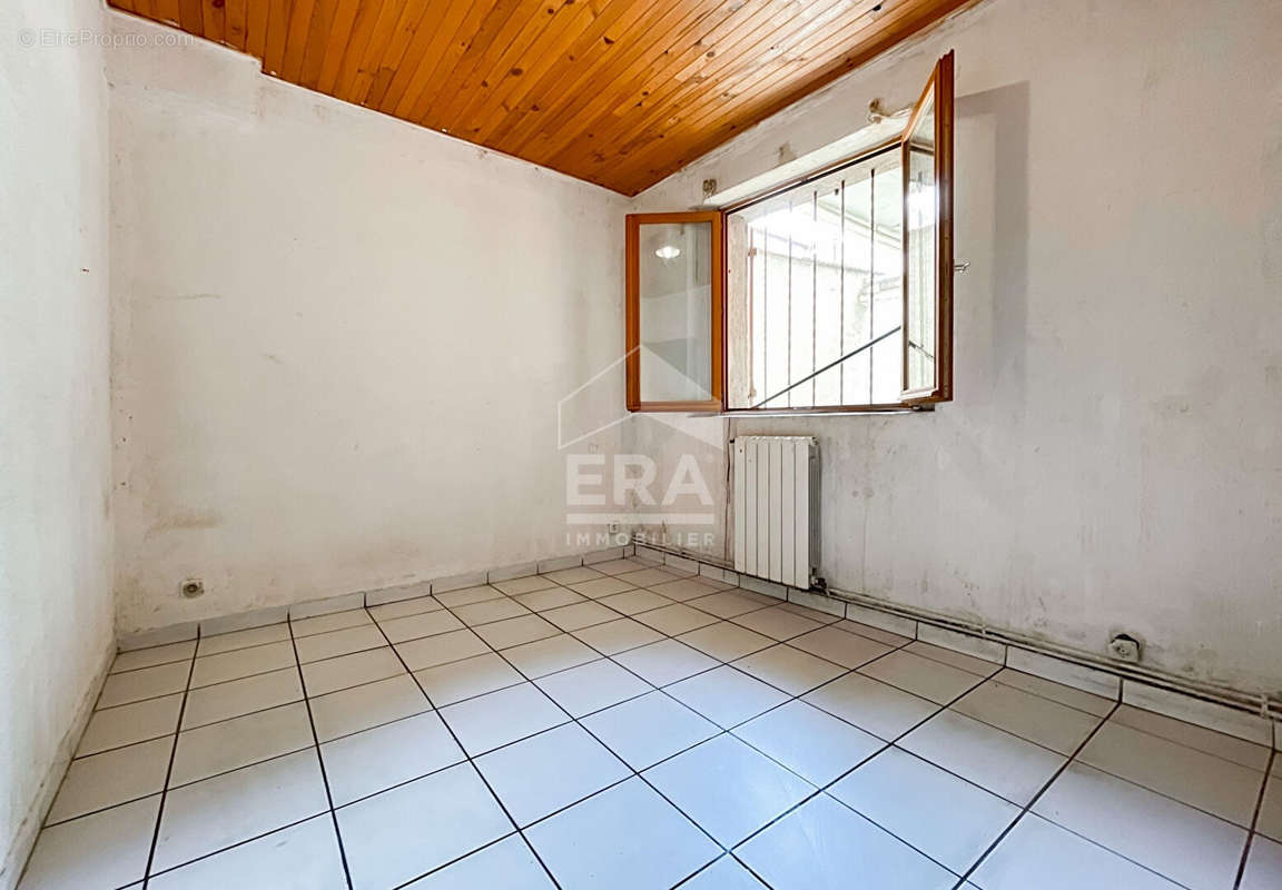 Appartement à MARSEILLE-16E