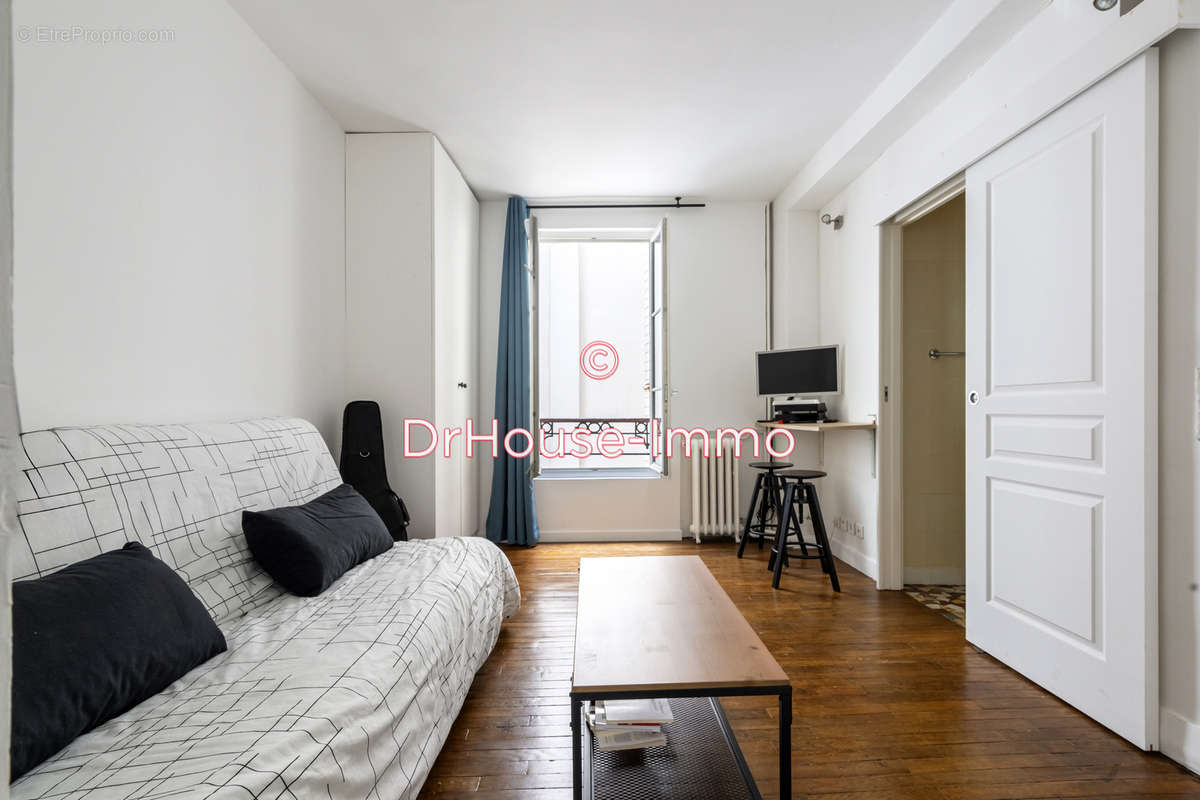 Appartement à PARIS-1E