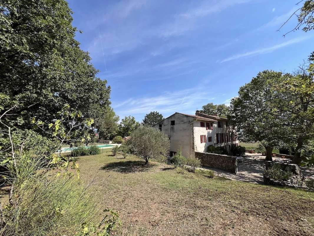 Maison à SAINT-MAXIMIN-LA-SAINTE-BAUME