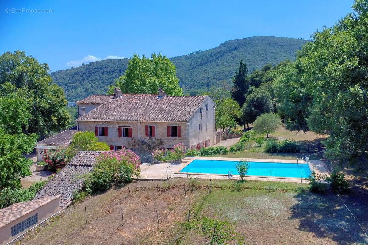 Maison à SAINT-MAXIMIN-LA-SAINTE-BAUME