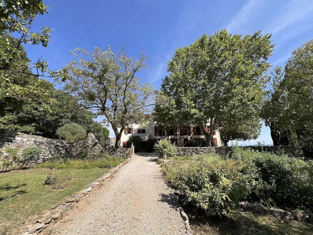 Maison à SAINT-MAXIMIN-LA-SAINTE-BAUME