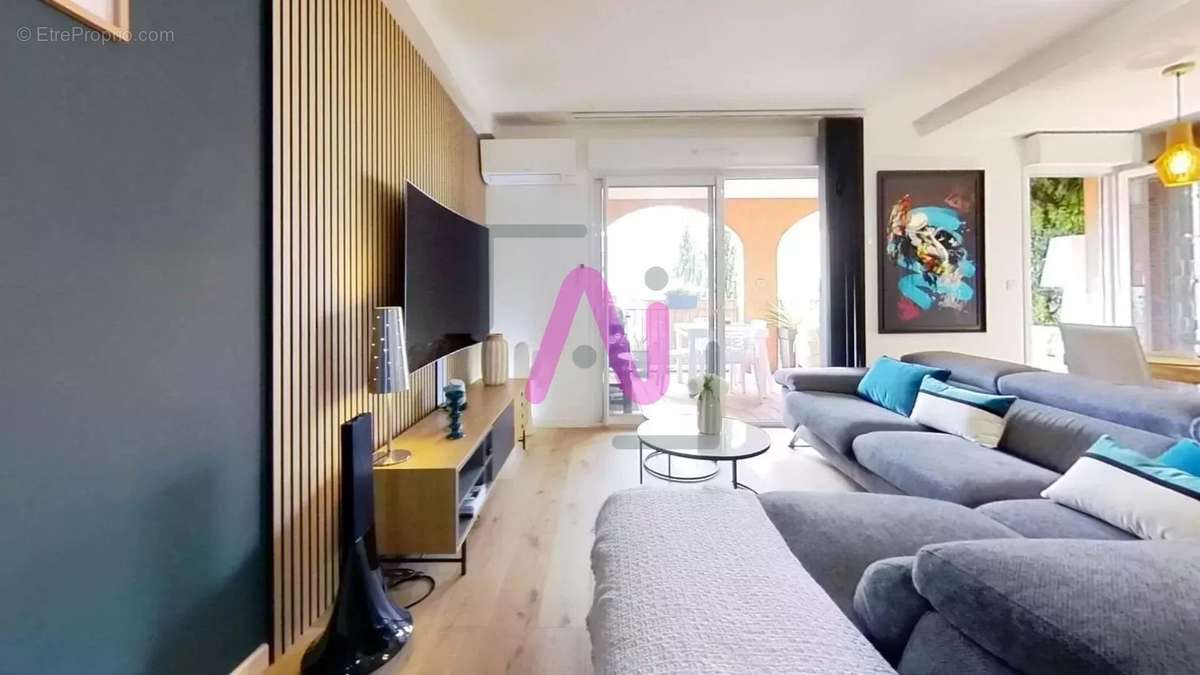 Appartement à HYERES