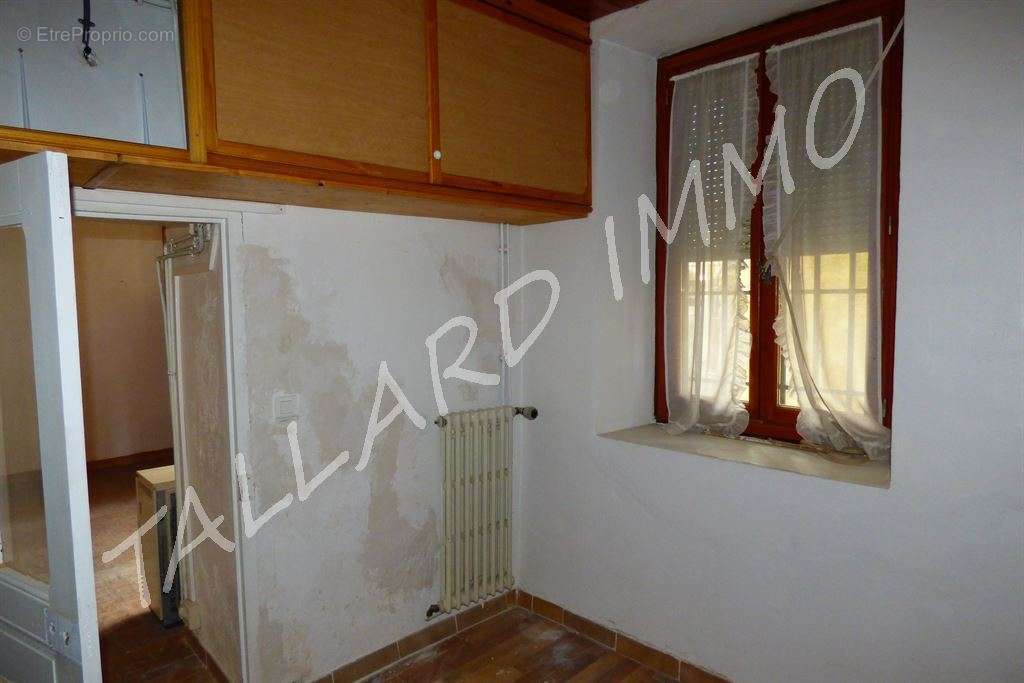 Appartement à TALLARD