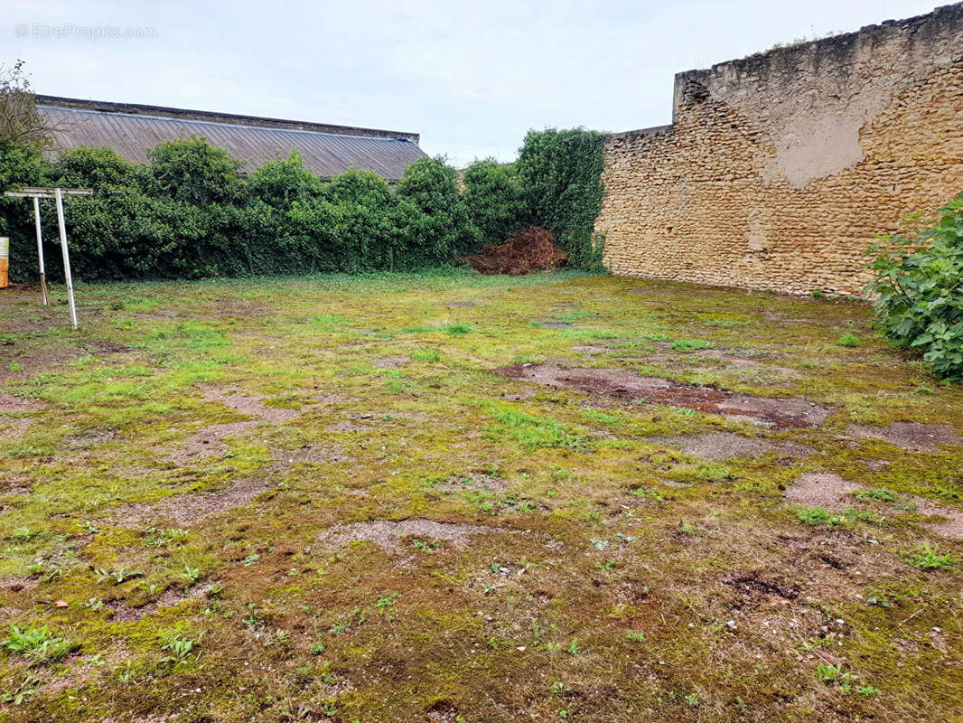 Appartement à FOURCHAMBAULT