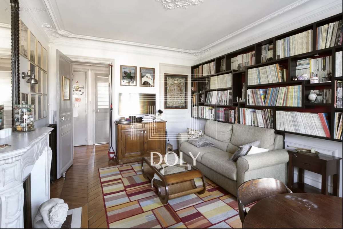 Appartement à PARIS-7E