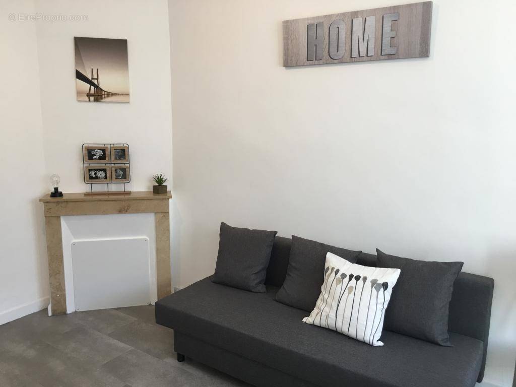 Appartement à MARSEILLE-5E