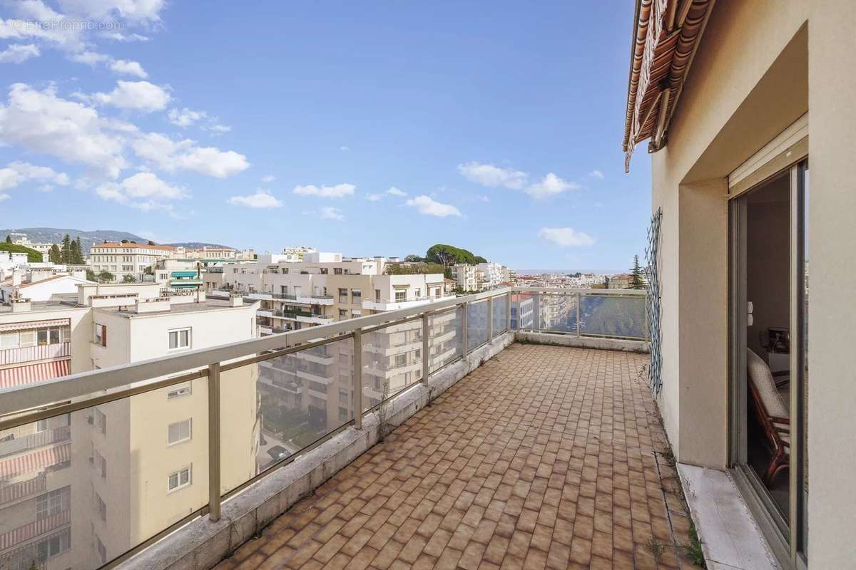 Appartement à NICE