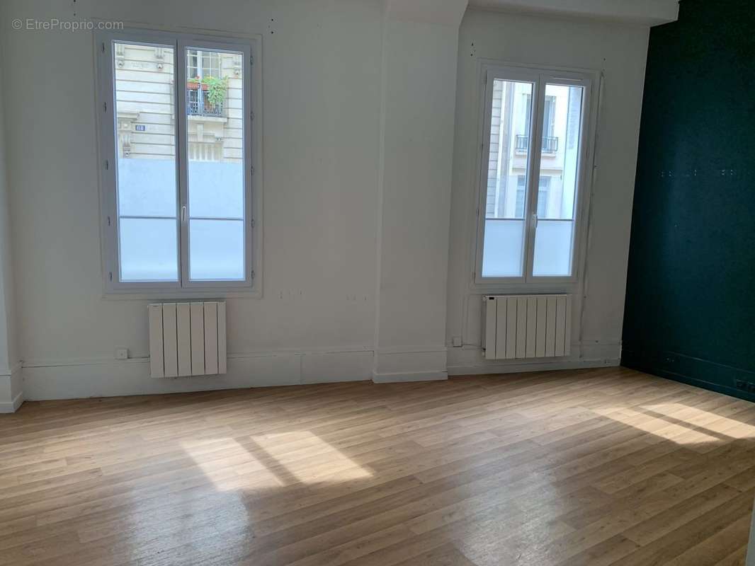 Appartement à PARIS-10E