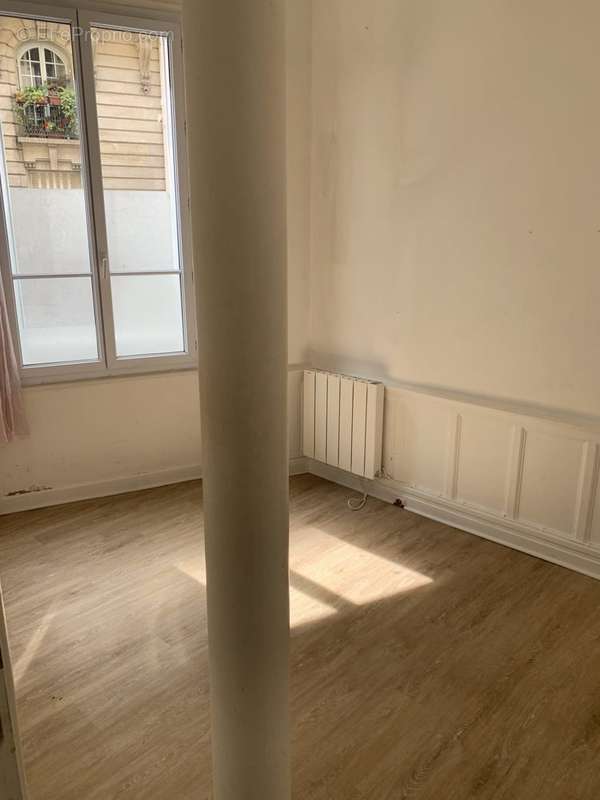 Appartement à PARIS-10E