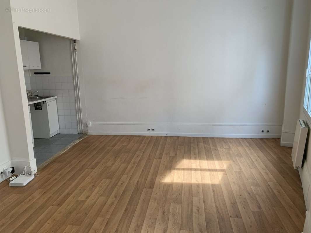 Appartement à PARIS-10E