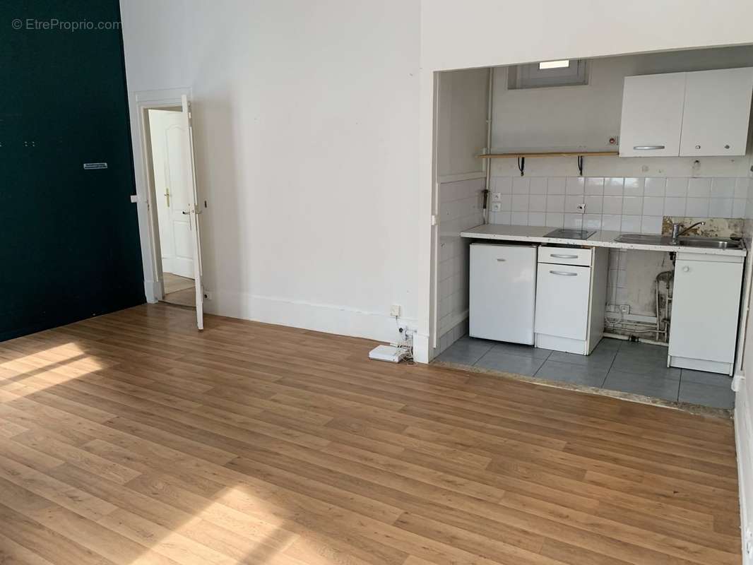 Appartement à PARIS-10E