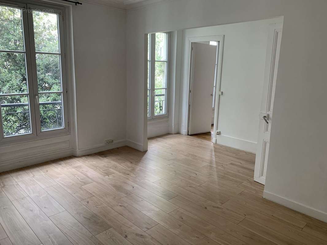 Appartement à PARIS-10E