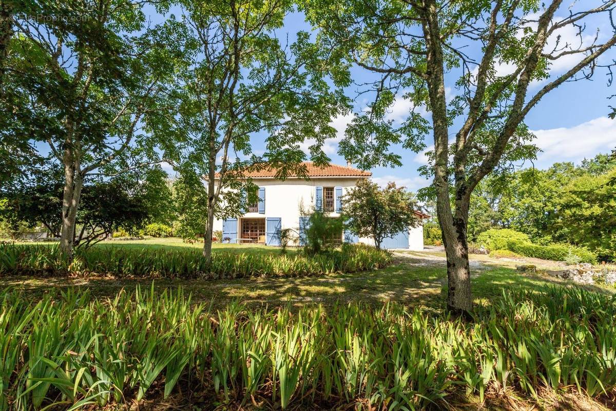 Maison à MIRAMONT-DE-QUERCY