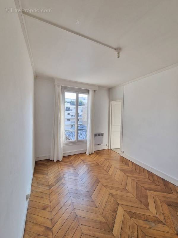 Appartement à LEVALLOIS-PERRET