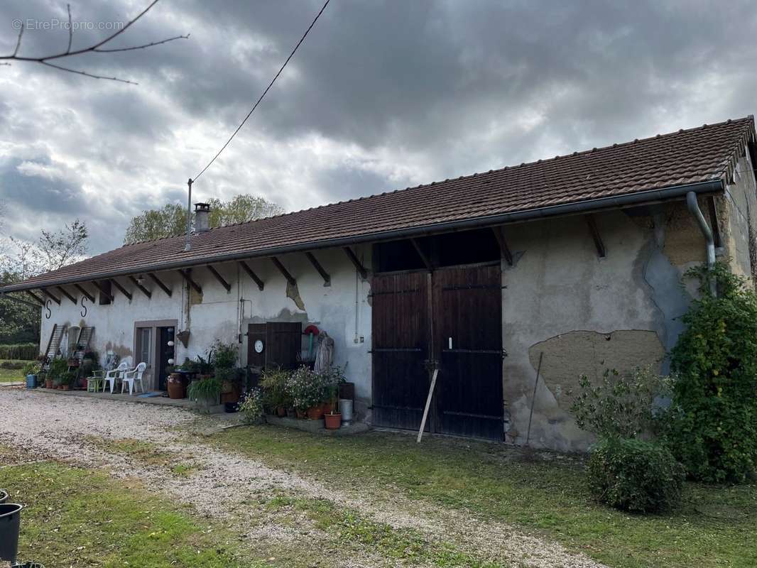 Maison à LA CHAPELLE-THECLE