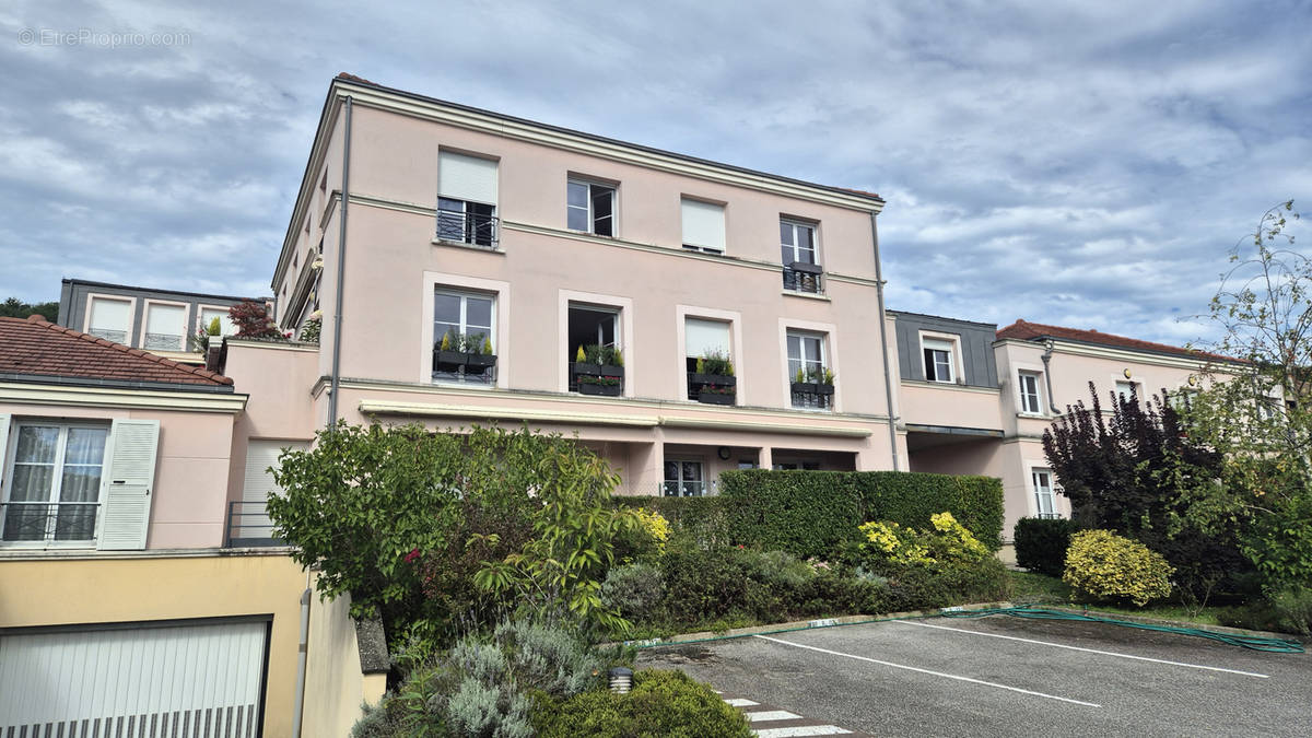 Appartement à CHEVREUSE