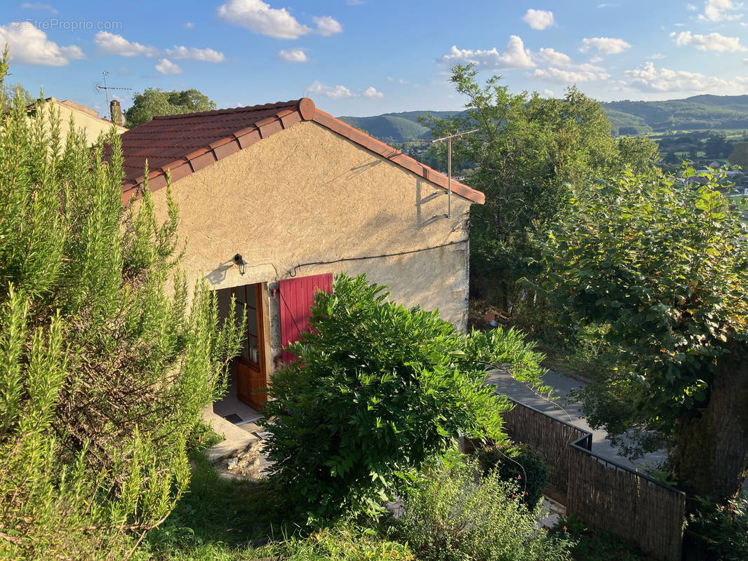 Maison à PUY-L&#039;EVEQUE