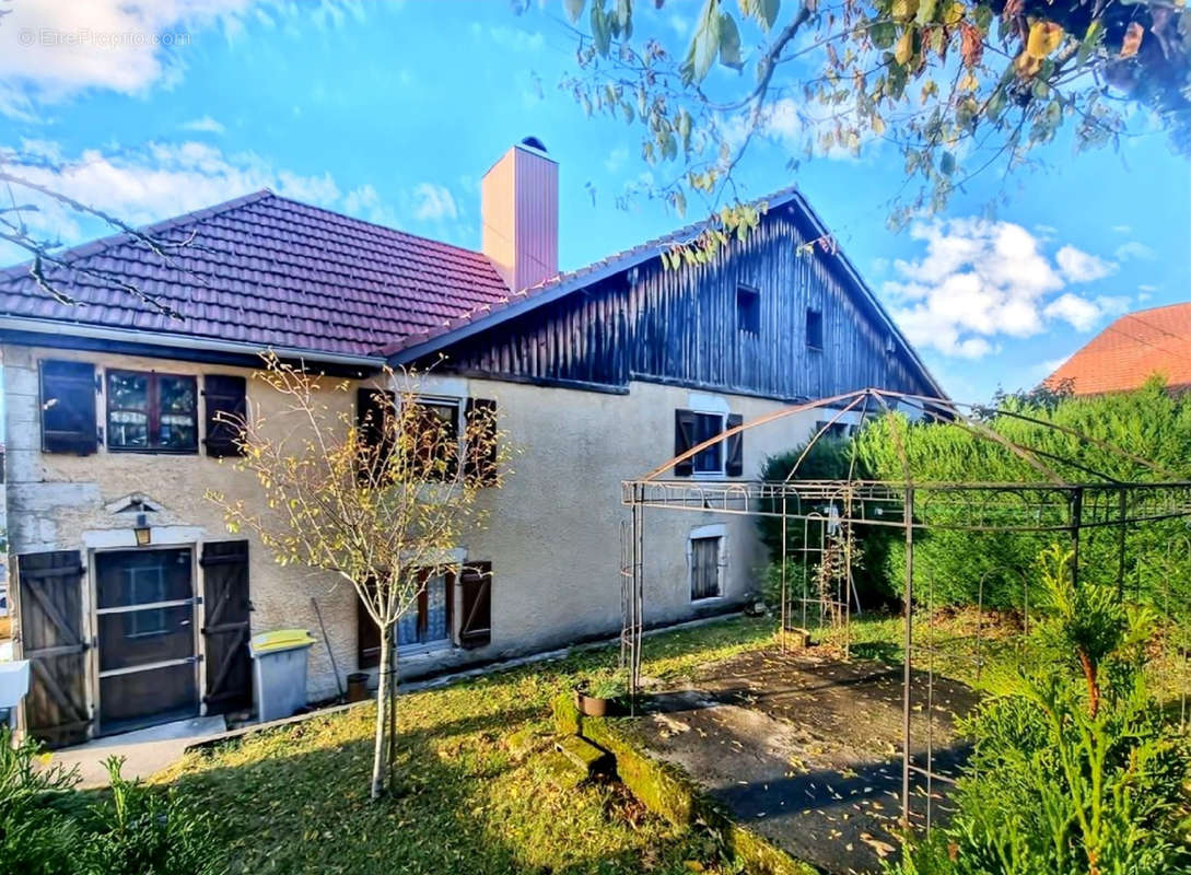 Maison à GOUX-LES-USIERS