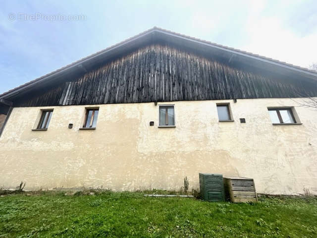 Maison à GOUX-LES-USIERS